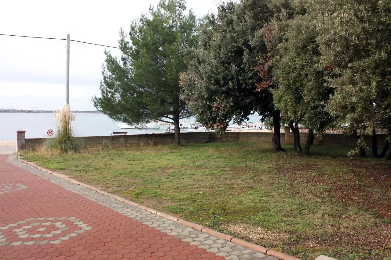 Apartments By The Sea Vrsi - Mulo, Zadar - 5951