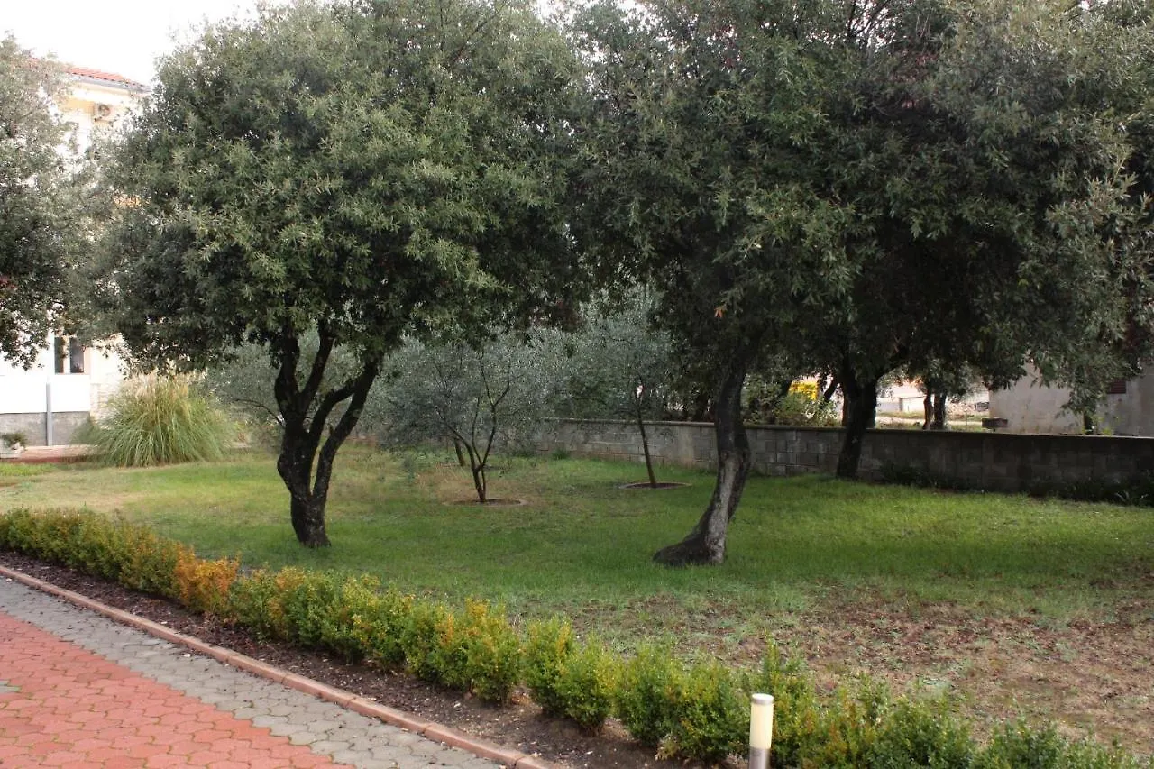 Apartments By The Sea Vrsi - Mulo, Zadar - 5951 Chorvatsko