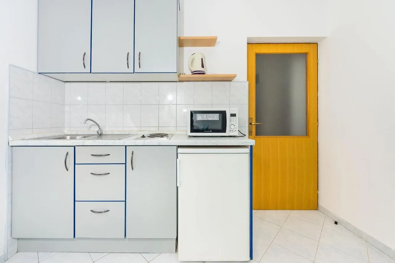 Apartments By The Sea Vrsi - Mulo, Zadar - 5951