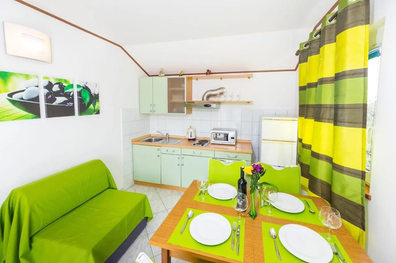 Apartments By The Sea Vrsi - Mulo, Zadar - 5951 Croatia